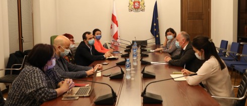 დიმიტრი ხუნდაძე ჯანმრთელობის მსოფლიო ორგანიზაციის ევროპის რეგიონის ექსპერტს მედიკამენტის ფასწარმოქმნის საკითხებში შეხვდა