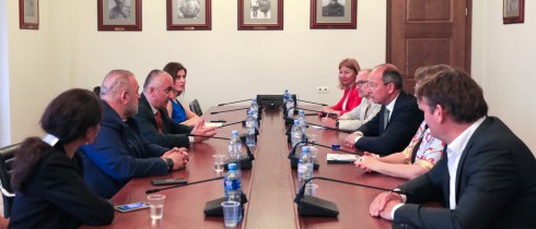 ვლადიმერ ჩაჩიბაია ნიდერლანდების ვეტერანთა ინსტიტუტის დელეგაციას შეხვდა