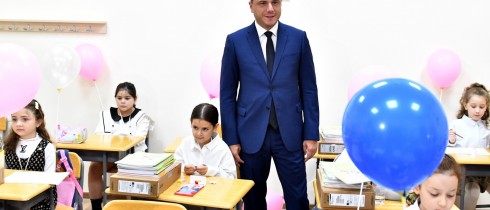 Giorgi Amilakhvari Congratulating Students and Teachers of Public School N51 on Start of New Academic Year