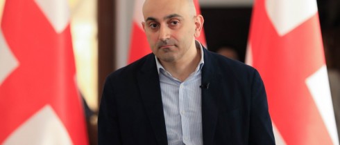 ალექსანდრე რაქვიაშვილი ოპოზიციონერ დეპუტატებს მოუწოდებს მხარი დაუჭირონ მის ინიციატივას საგამოძიებო კომისიის შექმნასთან დაკავშირებით