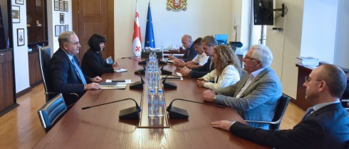 ირაკლი კოვზანაძე საქართველოს მიკროსაფინანსო ასოციაციის წევრებს შეხვდა
