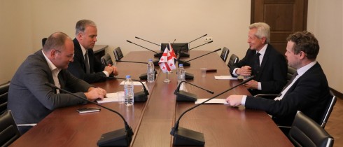 ირაკლი ბერაია და გიორგი ხელაშვილი დიდი ბრიტანეთის პარლამენტის წევრს, რიჩარდ გრეჰემს შეხვდნენ