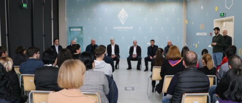 ირაკლი მეძმარიაშვილი და გივი მიქანაძე გურიის რეგიონის ახალგაზრდობის საკითხებს გაეცნენ