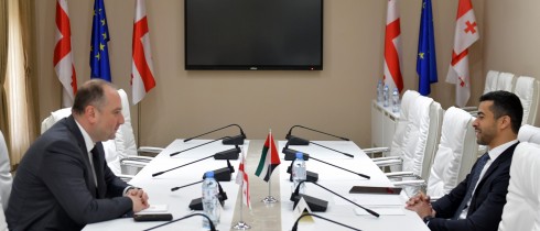 ირაკლი ჩიქოვანი საქართველოში არაბთა გაერთიანებული საამიროების ელჩს შეხვდა