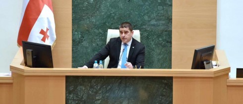 Shalva Papuashvili to David Usupashvili: Thank you, Mr. David, as the former Speaker of the Parliament, for your solidarity; this is what this regulation implies