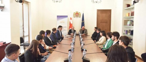გივი მიქანაძე და ირაკლი მეძმარიაშვილი ახალგაზრდებს შეხვდნენ