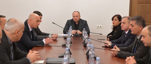 ირაკლი ბერაია თავდაცვის ინსტიტუციური აღმშენებლობის სკოლის მსმენელებს შეხვდა