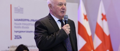 ფრიდონ ინჯია: კონსტიტუციური კანონპროექტები ოჯახური ღირებულებების დაცვას გულისხმობს, ამიტომ მისი მიღება აუცილებელია