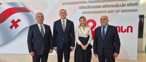 ზაზა ლომინაძე და ირაკლი ქადაგიშვილი ბაქოში საქართველოს დამოუკიდებლობის დღისადმი მიძღვნილ საზეიმო კონცერტს დაესწრნენ