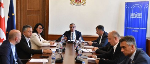 საპროცედურო საკითხთა კომიტეტმა სახელმწიფო უსაფრთხოების სამსახურის უფროსის ანრი ოხანაშვილისთვის უფლებამოსილების ვადამდე შეწყვეტის საკითხი განიხილა