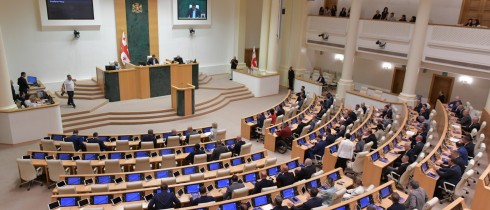 პარლამენტმა სახელმწიფო უსაფრთხოების სამსახურის უფროსის ანრი ოხანაშვილის თანამდებობიდან ნებაყოფლობით გადადგომის თაობაზე ინფორმაცია ცნობად მიიღო
