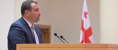 საპარლამენტო უმრავლესობის ლიდერად და ფრაქცია „ქართული ოცნების“ თავმჯდომარედ ირაკლი კირცხალია აირჩიეს