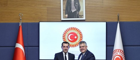 ალექსანდრე ტაბატაძე თურქეთის დიდი ეროვნული ასამბლეის დაზვერვისა და უსაფრთხოების კომიტეტის თავმჯდომარეს შეხვდა