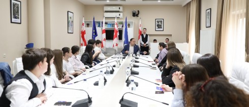 Zurab Kadagidze met with Students of Tbilisi Public School No.5