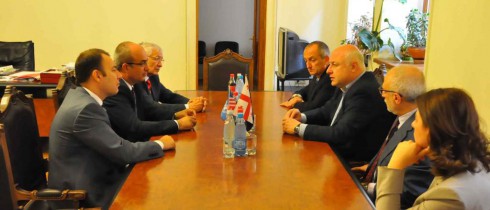საქართველოს პარლამენტის თავმჯდომარის მოადგილე გიორგი წერეთელი თურქეთის ერთ-ერთი წამყვანი სამედიცინო ჯგუფის `Memorial Health Group” ხელმძღვანელებს შეხვდა