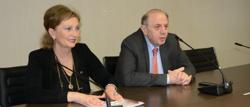 პარლამენტის ევროპასთან ინტეგრაციის კომიტეტის თავმჯდომარის პირველი მოადგილე ლევან ბერძენიშვილი ქუთაისის აკაკი წერეთლის სახელობის უნივერსიტეტის სტუდენტებს შეხვდა