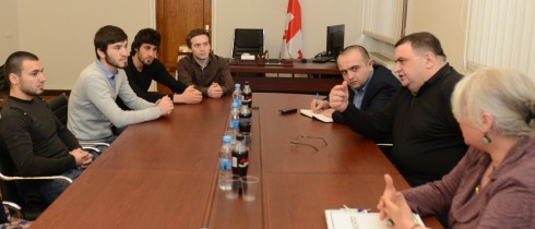 დიასპორისა და კავკასიის საკითხთა კომიტეტის თავმჯდომარე გუბაზ სანიკიძე კავკასიოლოგიის ინსტიტუტის კავკასიელ სტუდენტებს შეხვდა