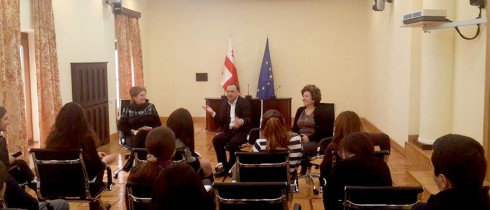 გარემოს დაცვისა და ბუნებრივი რესურსების კომიტეტის თავმჯდომარის, გიორგი ცაგარეიშვილის შეხვედრა პარლამენტის სტაჟიორებთან