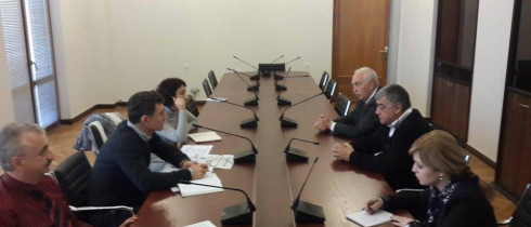 რეგიონული პოლიტიკის და თვითმმართველობის კომიტეტის თავმჯდომარე, ერეკლე ტრიპოლსკი და კომიტეტის თავმჯდომარის პირველი მოადგილე, გია ჟორჟოლიანი „დემოკრატიული მმართველობის ინიციატივა საქართველოში\" პროექტის წარმომადგენლებს შეხვდნენ