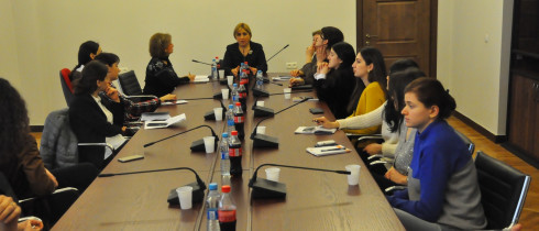განათლების, მეცნიერებისა და კულტურის კომიტეტის თავმჯდომარის მოადგილე ელისო ჩაფიძე გერმანიის ბუნდესტაგის საერთაშორისო საპარლამენტო სტიპენდიანტსა და პარლამენტის სტაჟიორებს შეხვდა