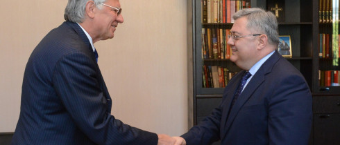დავით უსუფაშვილი საქართველოში უნგრეთის რესპუბლიკის საგანგებო და სრულუფლებიან ელჩს შეხვდა