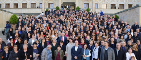 დავით უსუფაშვილი პარლამენტის აპარატის თანამშრომლებს დაემშვიდობა