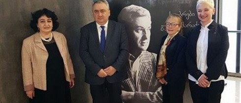 Zviad Kvachantiradze participating in the evening commemorating Guram Sharadze