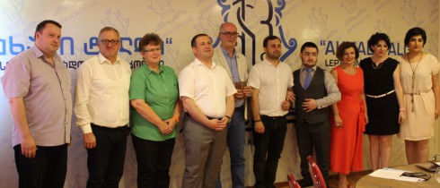 ქობულეთის მაჟორიტარი დეპუტატი კობა ნაკაიძე პროექტის პრეზენტაციას დაესწრო
