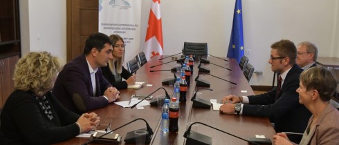 გიორგი ბეგაძე ესტონეთის საერთაშორისო სავაჭრო პალატის ICC-ის გენერალურ მდივანს პიტერ პუსკაის შეხვდა