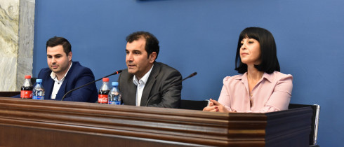 ზაზა ხუციშვილი ევროპული სკოლის მოსწავლეებს შეხვდა