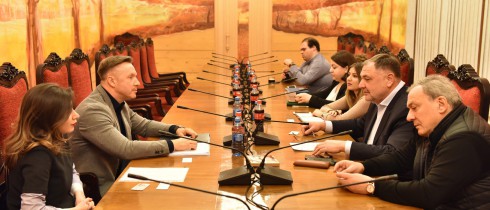 ბიძინა გეგიძე და ზაზა პაპუაშვილი კომპანია „ბალტიკ ინვესტმენტ ჯგუფის“ დირექტორს შეხვდნენ