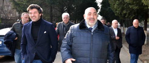 ავჭალა-გლდანის მაჟორიტარმა დეპუტატმა კობა კობალაძემ, თბილისის მერთან კახა კალაძესთან ერთად ელექტრომოძრავი შემადგენლობის სარემონტო ქარხანაში განახლებული ვაგონები დაათვალიერა და ახალი მატარებლით იმგზავრა