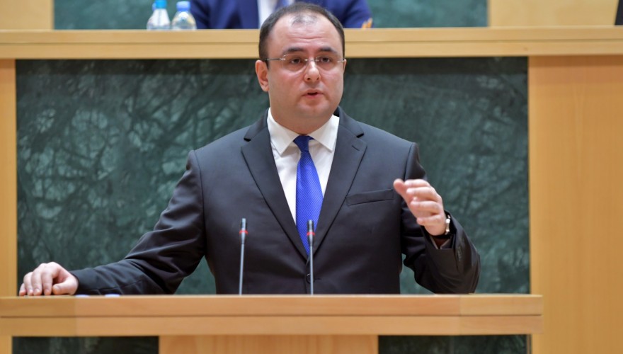 პარლამენტარებმა იუსტიციის მინისტრს სესიის ბოლო პლენარულ სხდომაზე მოუსმინეს